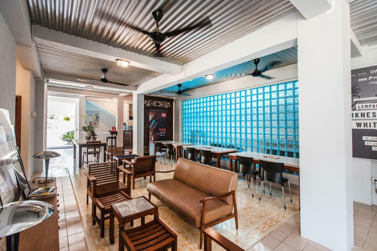 Oyo 1001 Pulo Art Space Near Ciranjang Ent Hospital Jakarta Exterior foto
